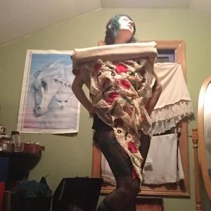 Meet your Posher, Feenonya